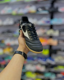 Mizuno Morelia ۲۰۲۵ با چرم طبیعی و ثبات بالا در حرکات انفجاری