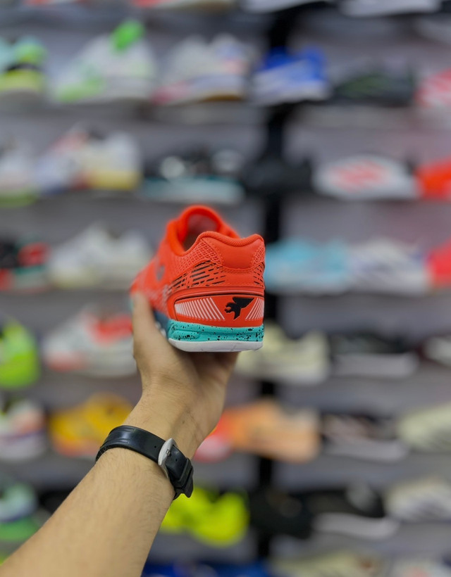 Joma Mundial 2025 نارنجی با چسبندگی عالی برای شوتهای