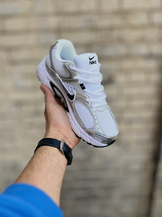 Nike V5 RNR 2025 سفید مشکی یونیسکس با زیره نرم و راحت