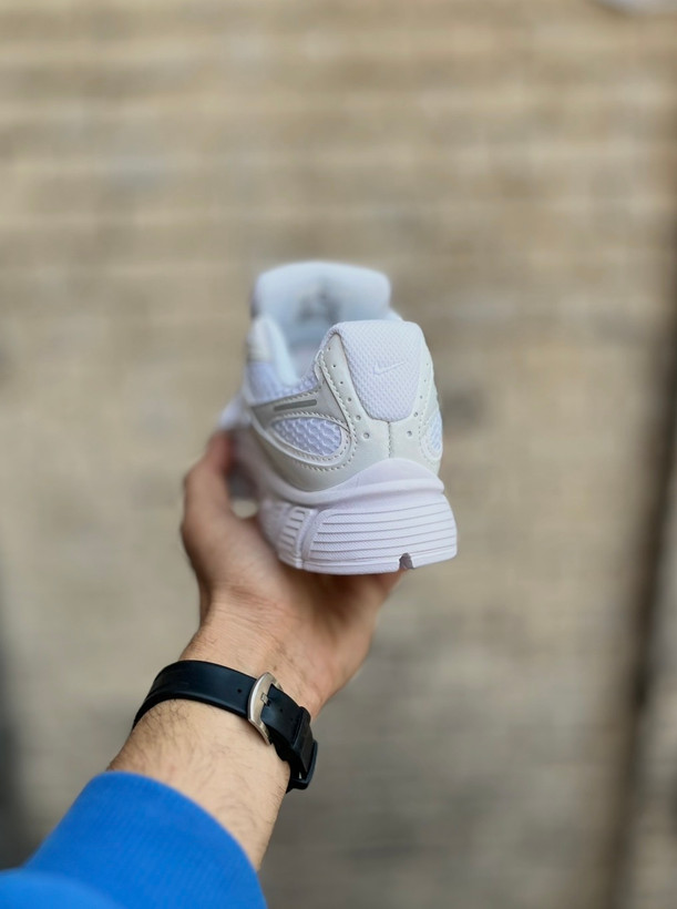 کتونی اسپرت دخترانه نایکی وی ۵ تمام سفید مینیمال