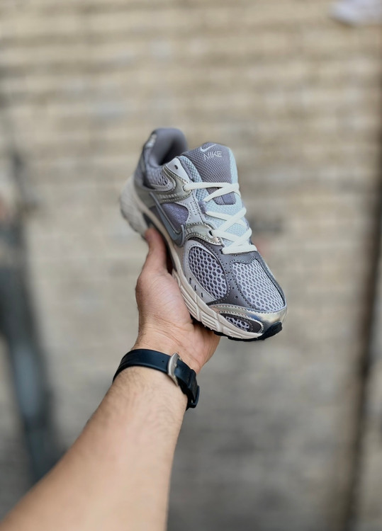 Nike V5 RNR 2025 طوسی نقرهای یونیسکس با زیره نرم و راحت