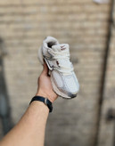 Nike V5 RNR 2025 نقرهای کرم یونیسکس با زیره نرم و راحت