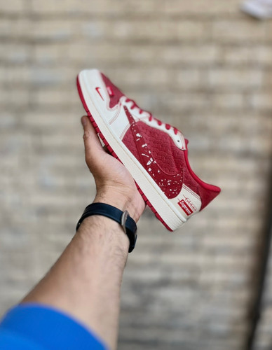 Nike X Travis Scott 2025 قرمز سفید استایل خیابانی