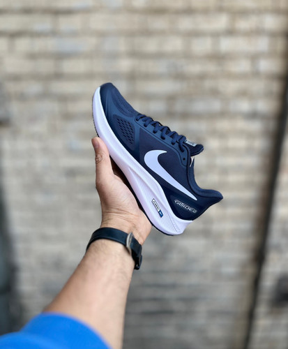 کتونی اسپرت نایکی گاید ۱۰ سرمهای سفید مستر کوالیتی مناسب استفاده روزمره