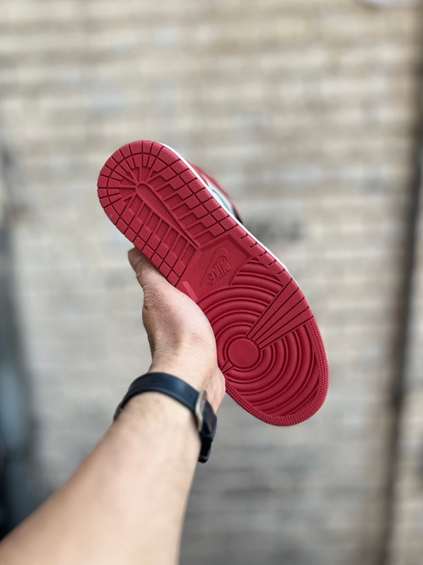 کتونی مستر کوالیتی Air Jordan 1 Retro High مناسب ست اسپرت و کژوال رنگ مشکی و قرمز