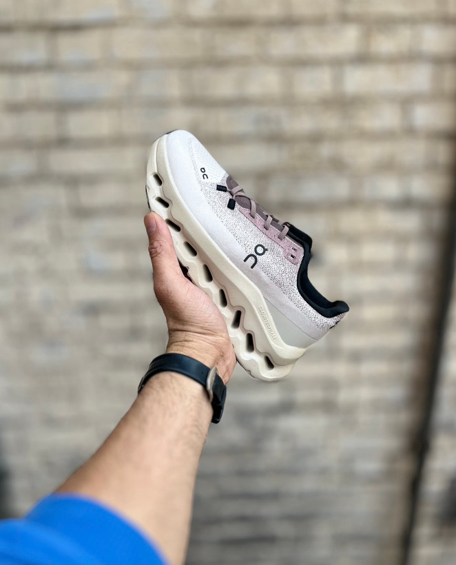 کتونی اسپرت آن رانینگ کلاود تیلت کرم قهوهای مستر کوالیتی