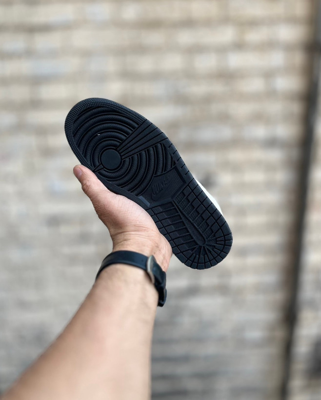 کتونی اسپرت جردن سفید مشکی سایز ۳۷ تا ۴۵