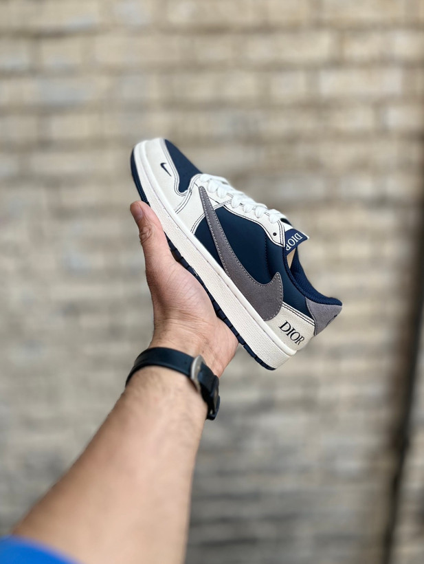 کتونی ایر جردن ۱ لو تراویس دیور کرم سرمهای مستر کوالیتی