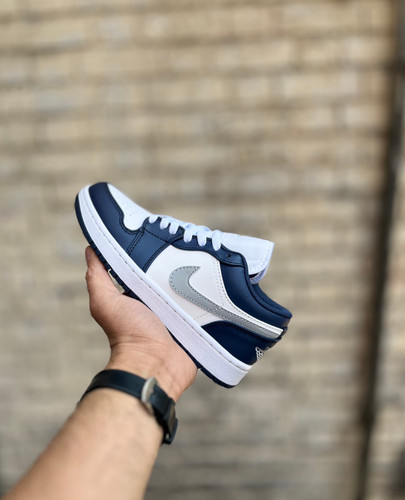 خرید کتونی جردن وان لو سفید و صورمهای مسترکوالیتی