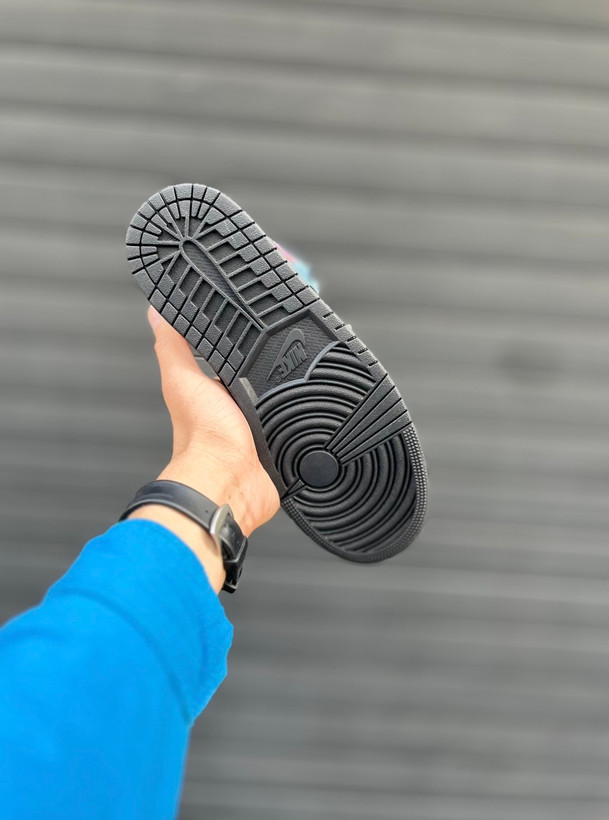 کتونی خاص Air Jordan 1 FACETASM مناسب استفاده روزمره و استایل اسپرت
