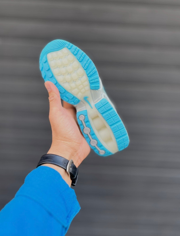 کتونی Nike Air Max DN سفید آبی مناسب باشگاه و پیادهروی