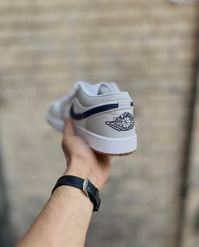 Air Jordan 1 Low Sail Navy مناسب استایل کژوال و خیابانی