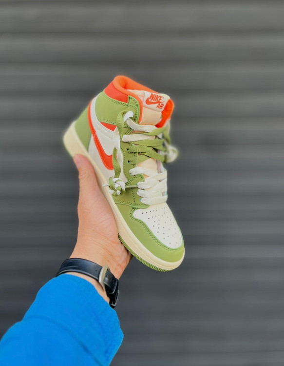 Air Jordan 1 High Celadon Autumn Color مناسب استایل خیابانی و فشن