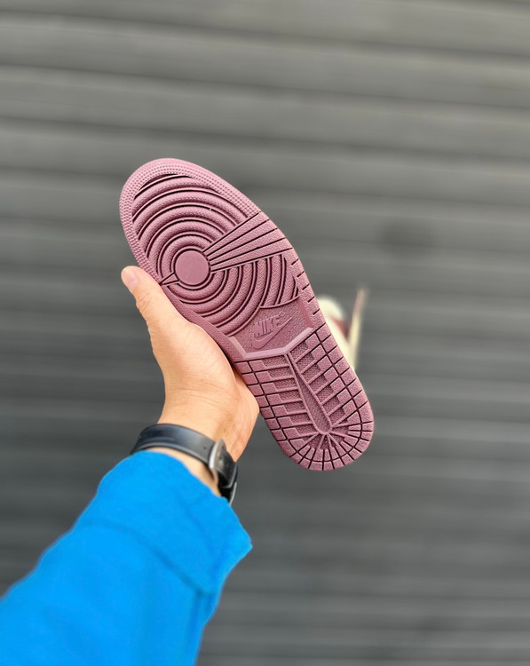 کتونی Air Jordan 1 A Ma Maniere مناسب استایل خیابانی و شیک