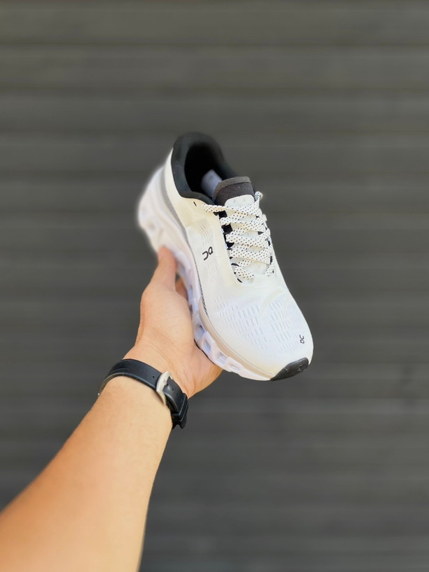On Running Cloudmonster White Black مناسب پیادهروی و استفاده روزمره