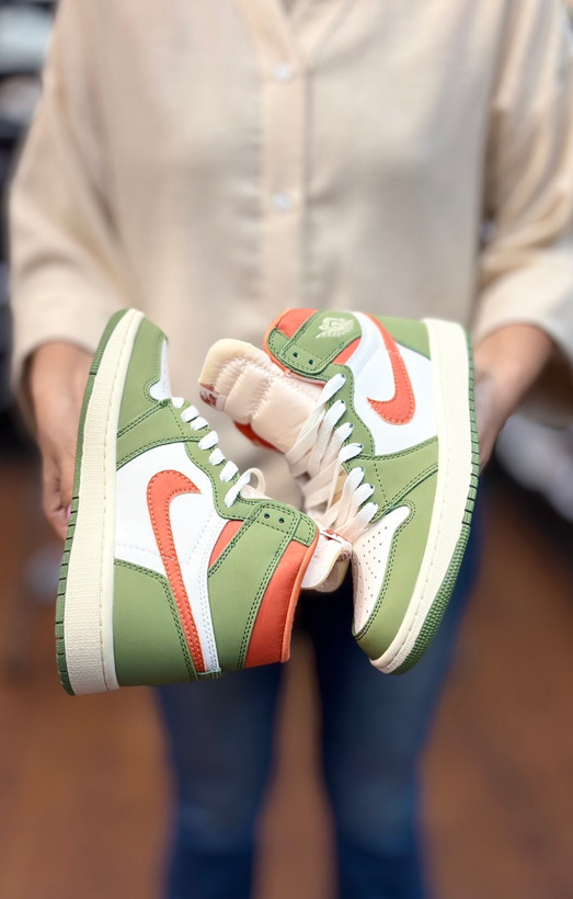 Air Jordan 1 High Celadon Autumn Color مناسب استایل خیابانی و فشن