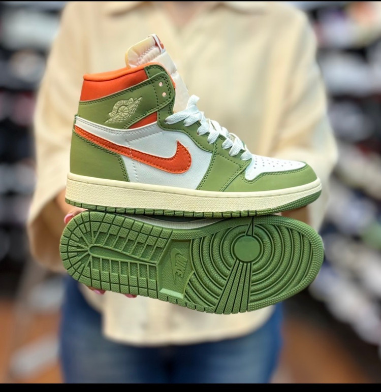 کتونی Air Jordan 1 High Celadon مناسب استایل اسپرت و روزمره