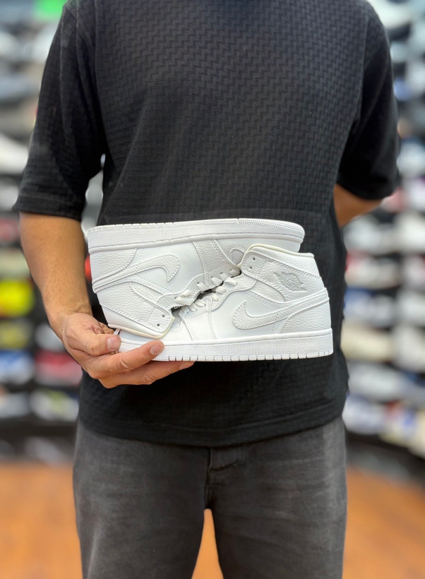 خرید Nike Air Jordan 1 Mid Triple White سفید