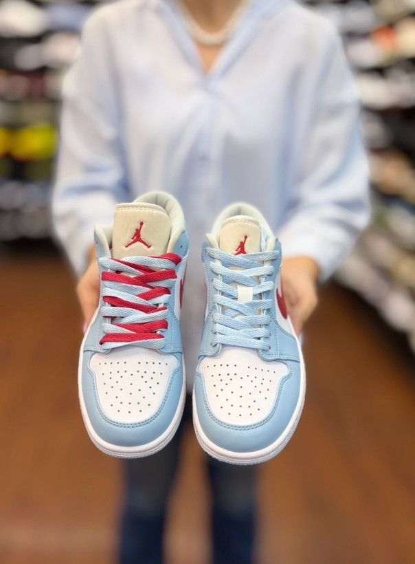 خریدقسطی Nike Air Jordan 1 Low Trainers in Dune Red and Blue